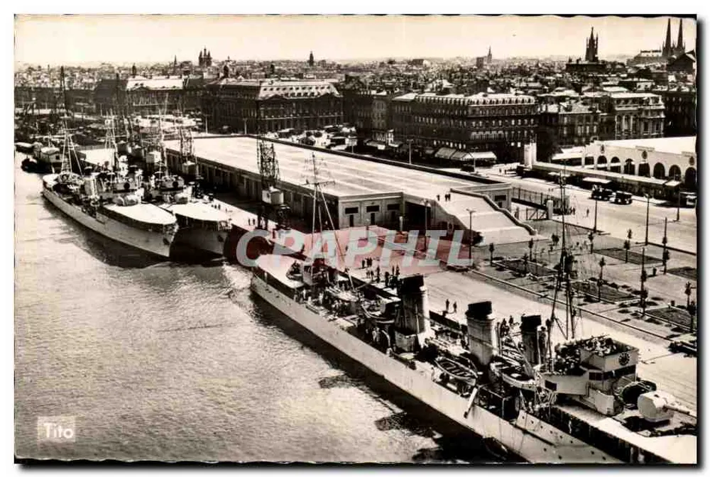Hafen von Bordeaux — Luftbild — Tito - Vorderseite