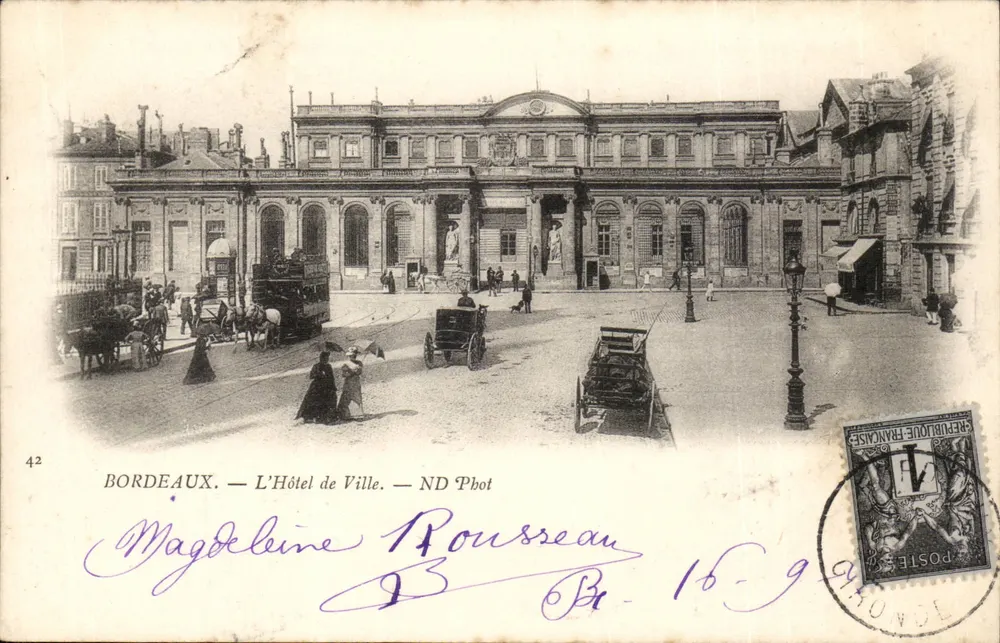 Bordeaux — O Palácio de Ville — ND Pbot - Frente