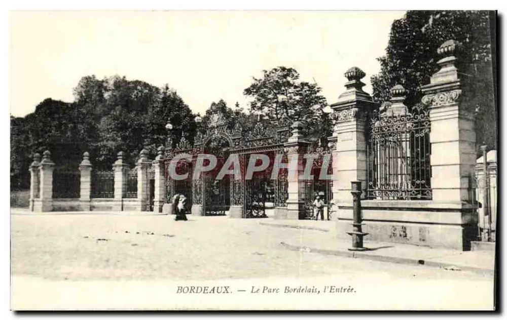 Bordeaux — A entrada do Parque Bordelais - Frente