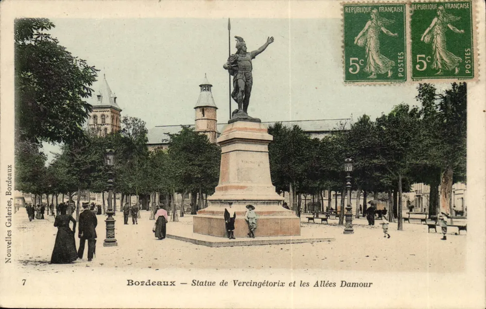 Bordeaux — Statue des Vercingetorix und die Allées Damour — Nouvelles Galeries, Bordeaux, Nr. 7 - Vorderseite