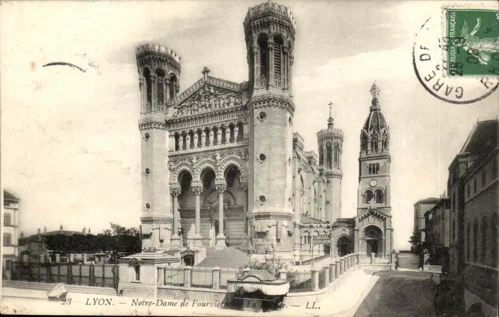 LYON — Nossa Senhora de Fourvière — LL. - Frente