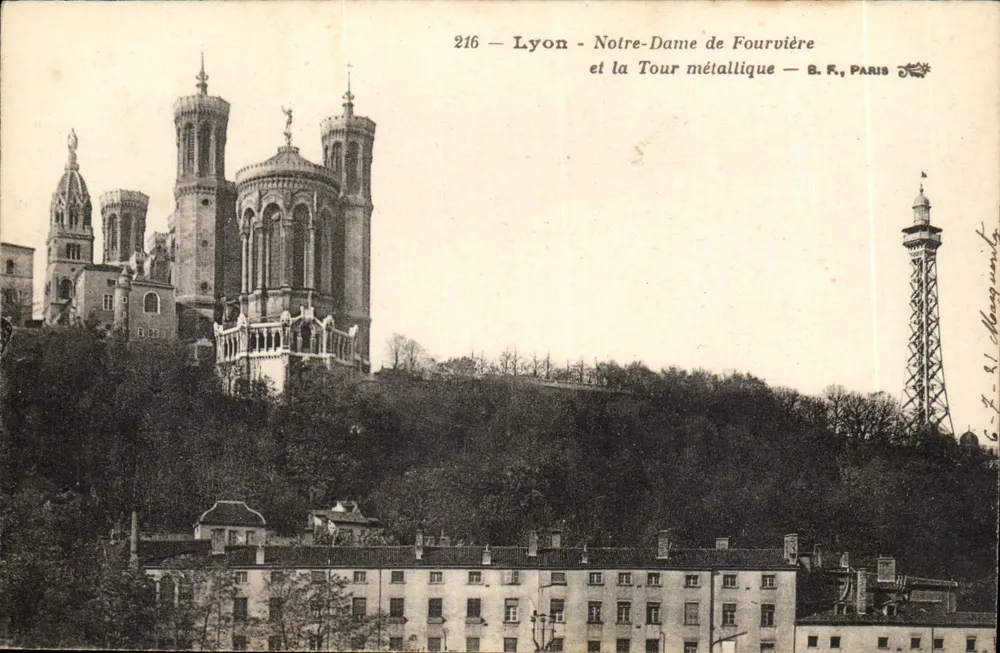 Lyon - Notre-Dame de Fourvière und die Metalltürme — B.F., PARIS - Vorderseite