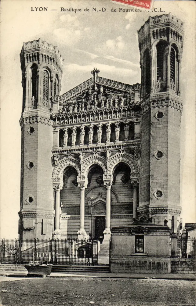 LYON — Basílica de N.-D. de Fourvière — C.L. - Frente