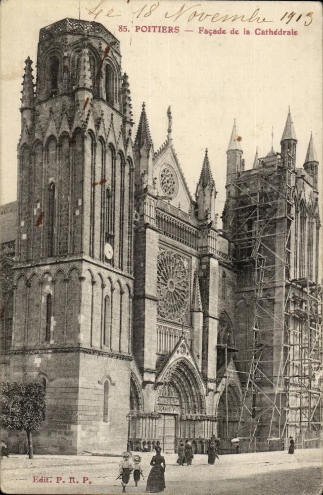Poitiers — Fachada da Catedral — Edit. P. R. P. - Frente