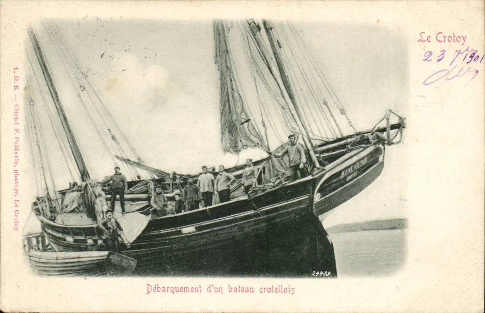 Aussteigen eines Crotellois-Schiffes — Le Crotoy — L.D.R. — Gîte R. Polderth, Foto Le Crotoy - Vorderseite