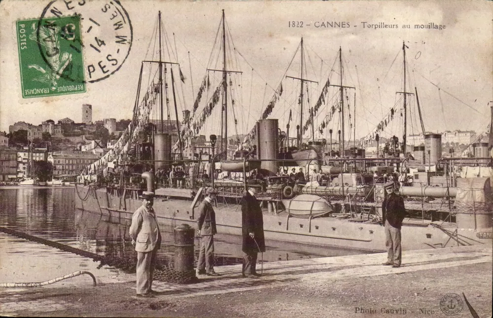 Cannes - Torpilleurs au mouillage — Photo Cauvin - Nice - Recto
