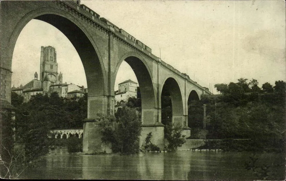 Albi — O Viaduto e a Catedral — LL - Frente