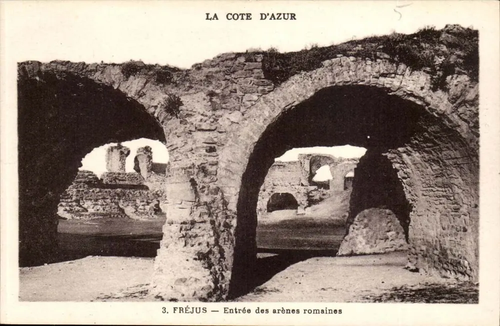Fréjus — Wejście do aren rzymskich — Munier, Nice - Awers