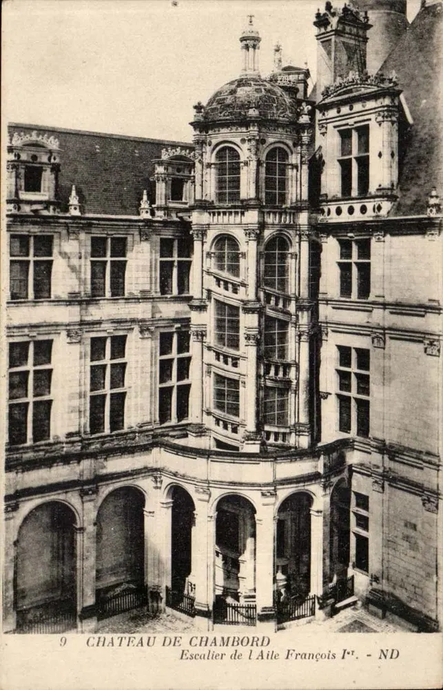 Schloss Chambord — Treppenhaus der Flügel François Ier — Verlag ND, n°9 - Vorderseite