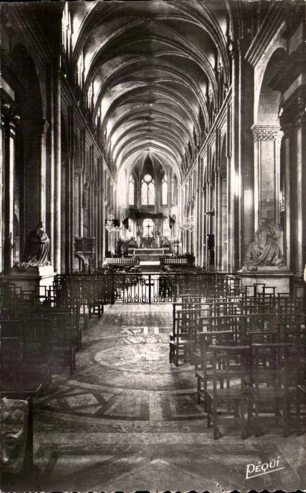 Innenansicht der Kathedrale Saint-Jean — Besançon-les-Bains — Verlag PEQUI — Nr. 103 - Vorderseite