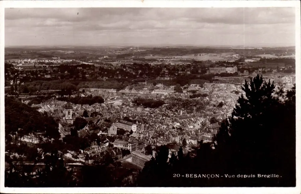 Besançon — Vista desde Bregille — Edição M. Cloche à Sachaux (Doubs) - Frente