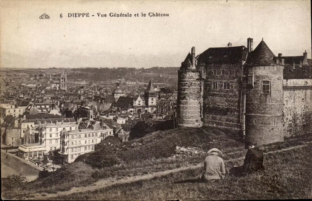 Dieppe - Vista Geral e o Castelo — n°6 - Frente