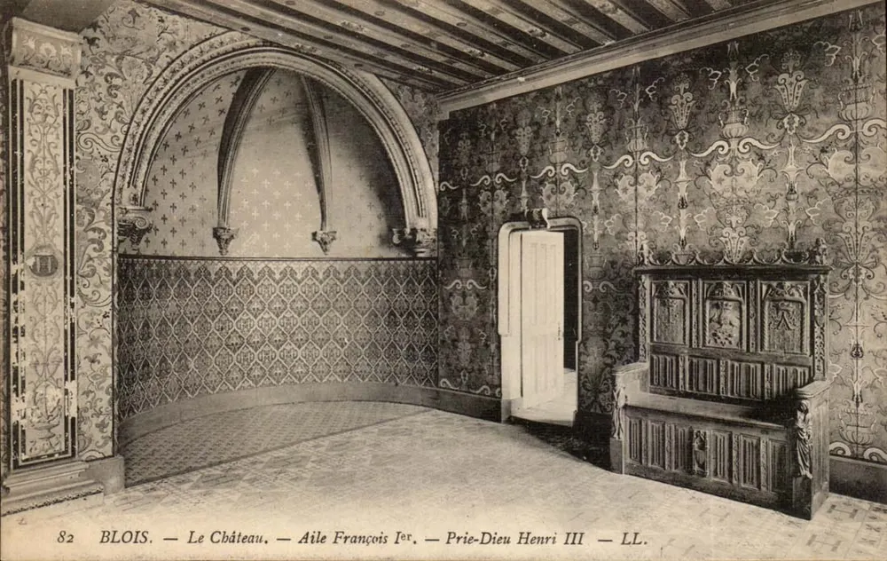 Blois — Das Schloss — Flügel von François I. — Prie-Dieu von Henri III. — LL. — n°82 - Vorderseite