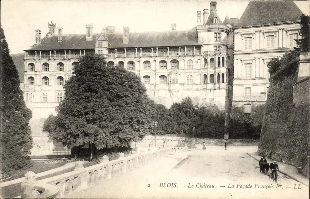 Blois — Das Schloss — Die Fassade von François Ier — LL - Vorderseite