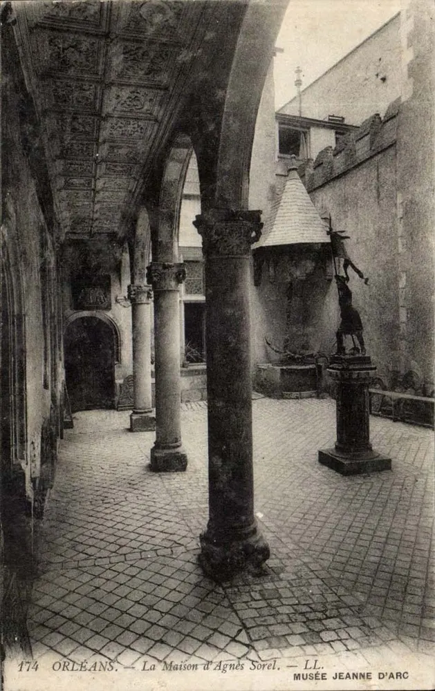 Orléans — A Casa de Agnès Sorel — Museu Jeanne d'Arc — LL — n°1774 - Frente