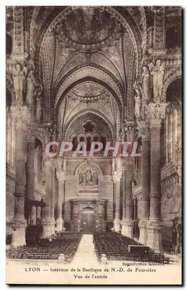 LYON — Innenansicht der Basilika Notre-Dame de Fourvière — Blick auf den Eingang - Vorderseite