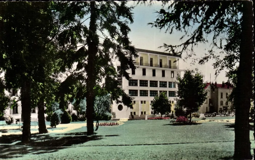 Bains-les-Bains — Het Thermeer — Collectie Viroth - Voorkant