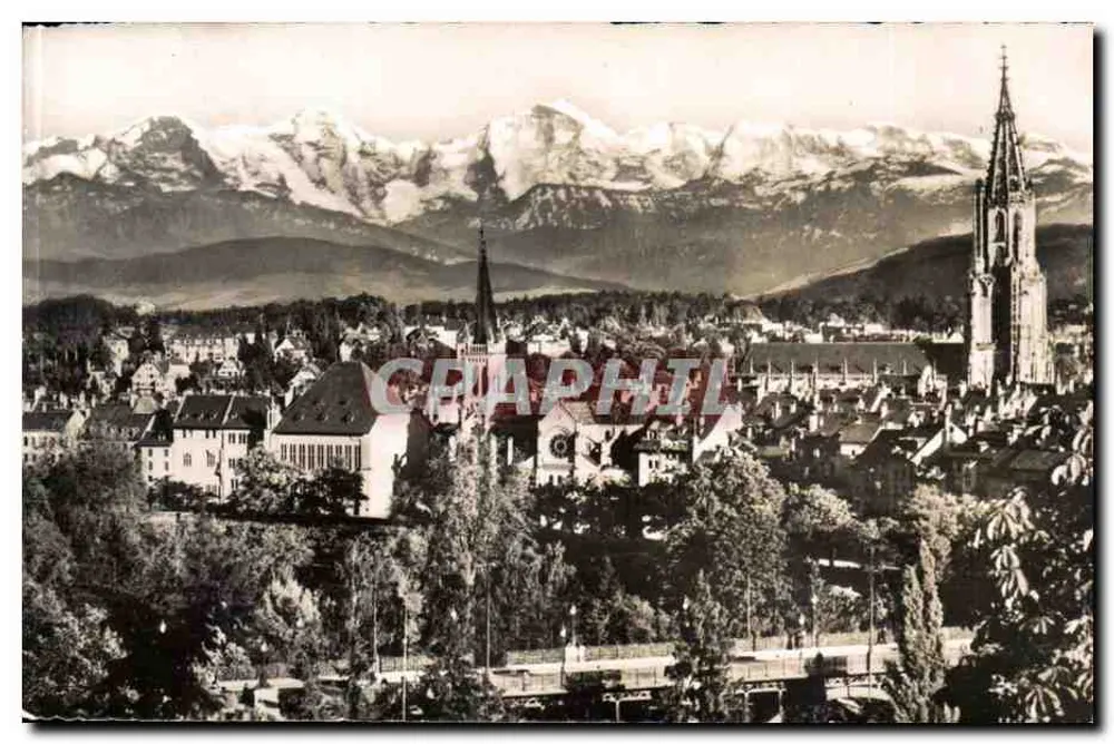 Bern — Allgemeiner Blick und die Alpen — Das Schöne Alte Bern - Vorderseite