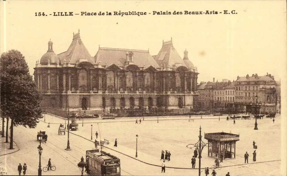 LILLE — Place de la République — Palais des Beaux-Arts — E.C. — n°154 - Frente