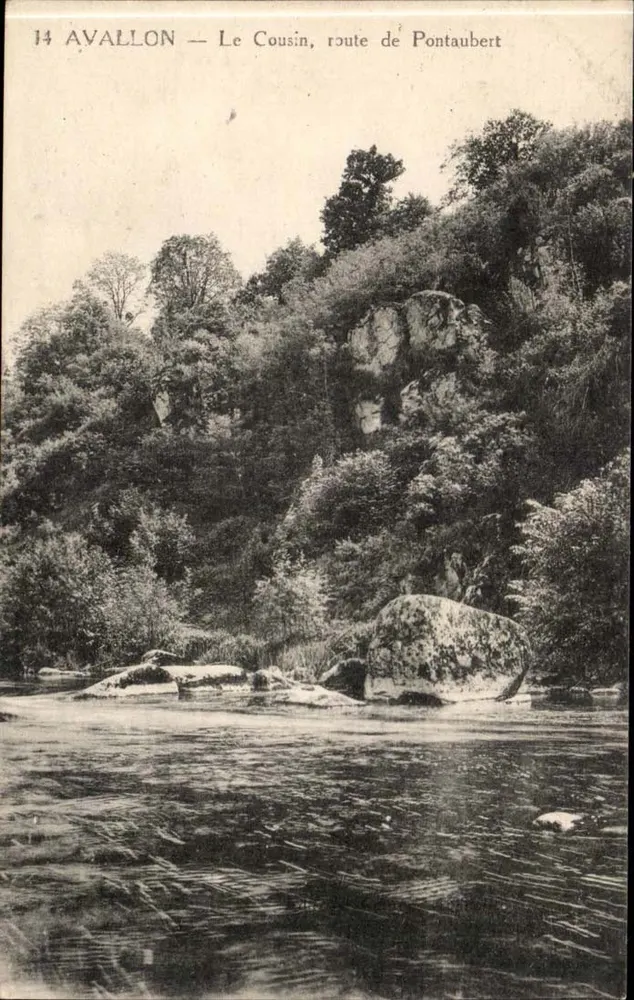 Avallon — O Cousin, estrada de Pontaubert - Frente