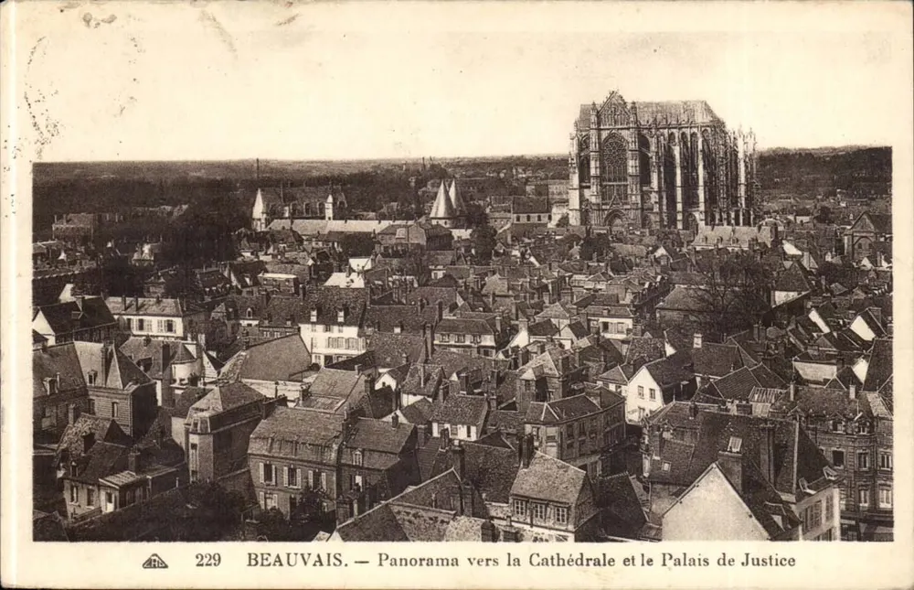 Beauvais — Panorama zum Dom und zum Palast der Justiz — CPHAPhil - Vorderseite