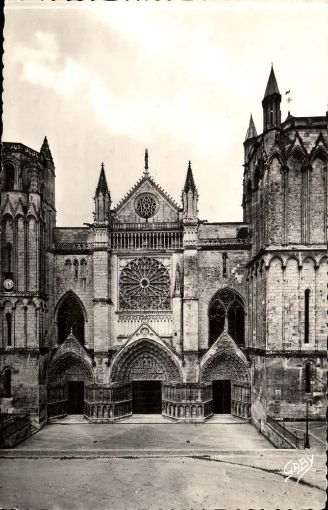 Poitiers — Kerk — Gaby - Voorkant