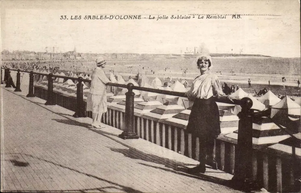 Les Sables-d'Olonne - Die schöne Sablaise - Der Damm - AB. - Vorderseite