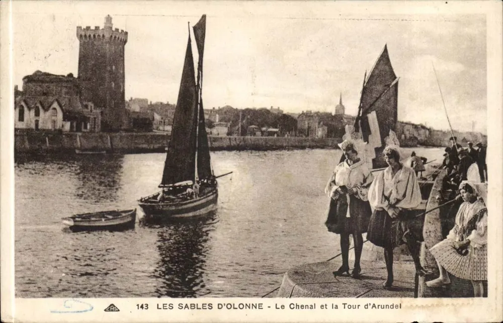 Les Sables d'Olonne - Der Kanal und die Arundel-Turm — Verlag A.P.A. Nr. 143 - Vorderseite