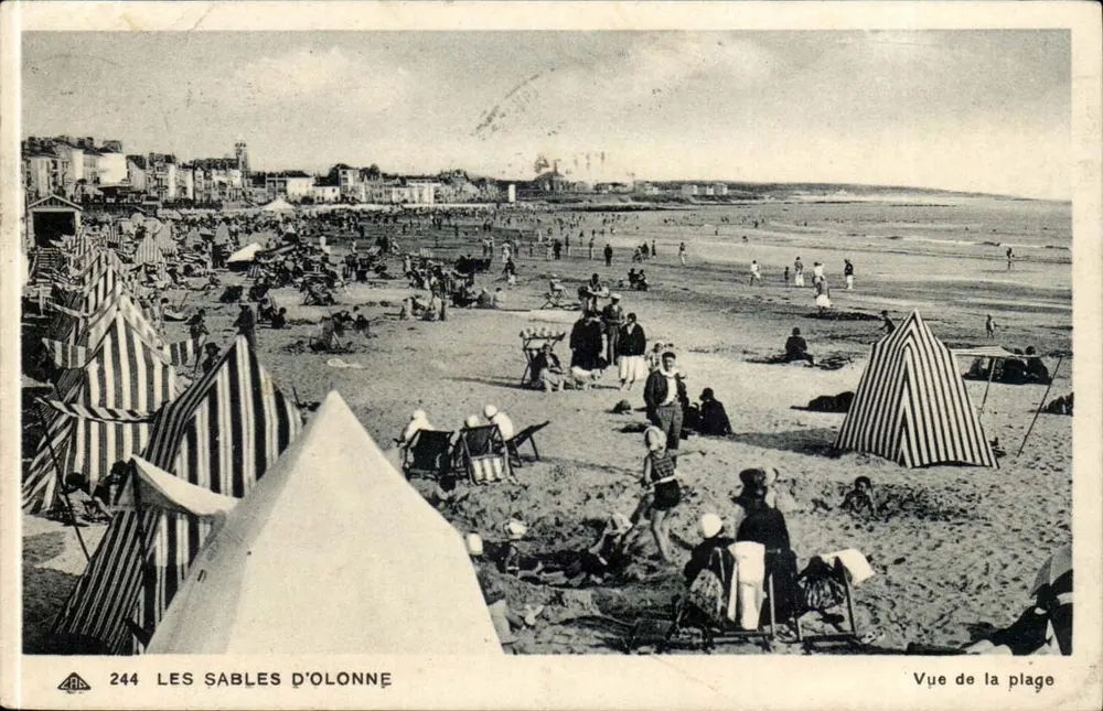 LES SABLES D'OLONNE — Widok plaży — wydawca A.B.C. n° 244 - Awers