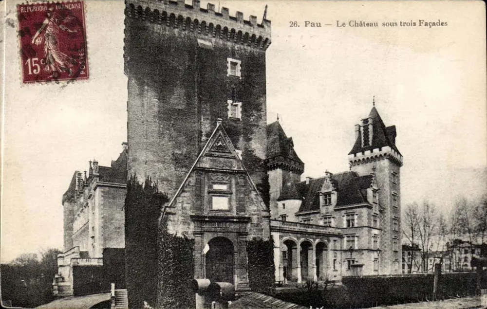 Pau — O Castelo sob Três Faches — Editor não visível - Frente