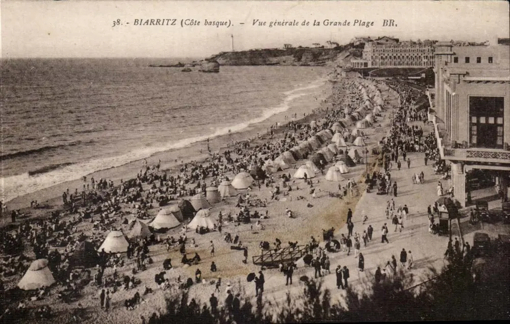 Biarritz (Côte basque) — Vista geral da Grande Plage — Bloc frères, editores, Bordeaux - Frente