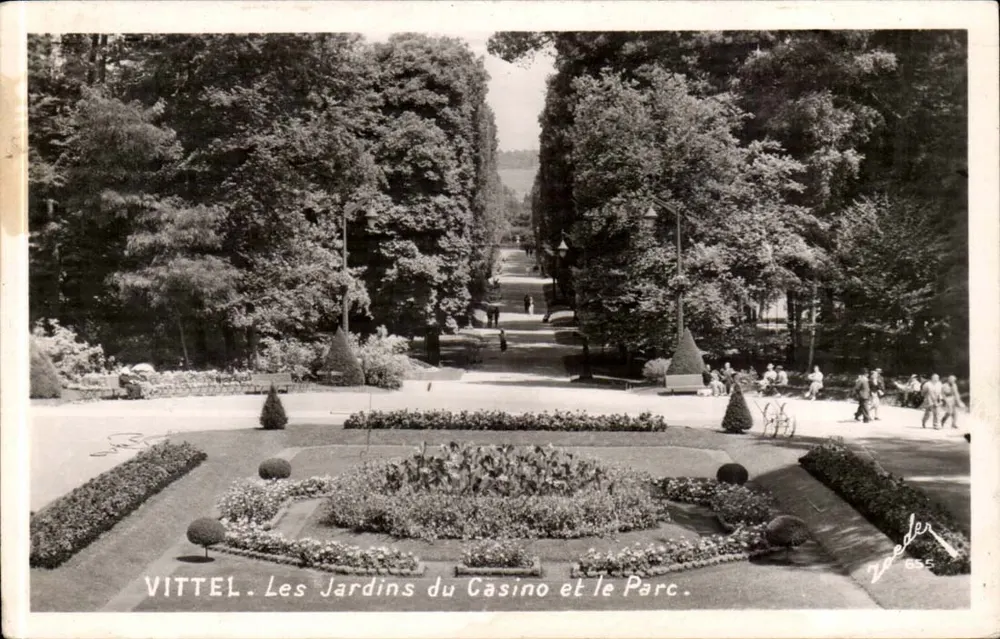 VITTEL. Die Gärten des Casinos und der Park. — Edition V. Roeder, Nr. 655 - Vorderseite