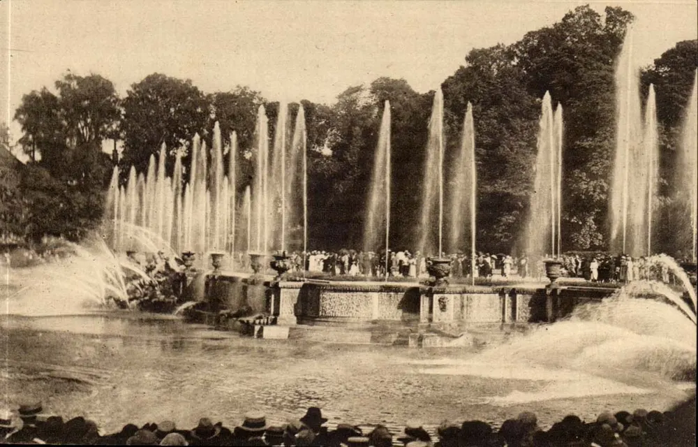 Die Großen Fontänen am Bassin des Neptun — Versailles — Édition Cossé, 9, rue Colbert, Versailles - Vorderseite