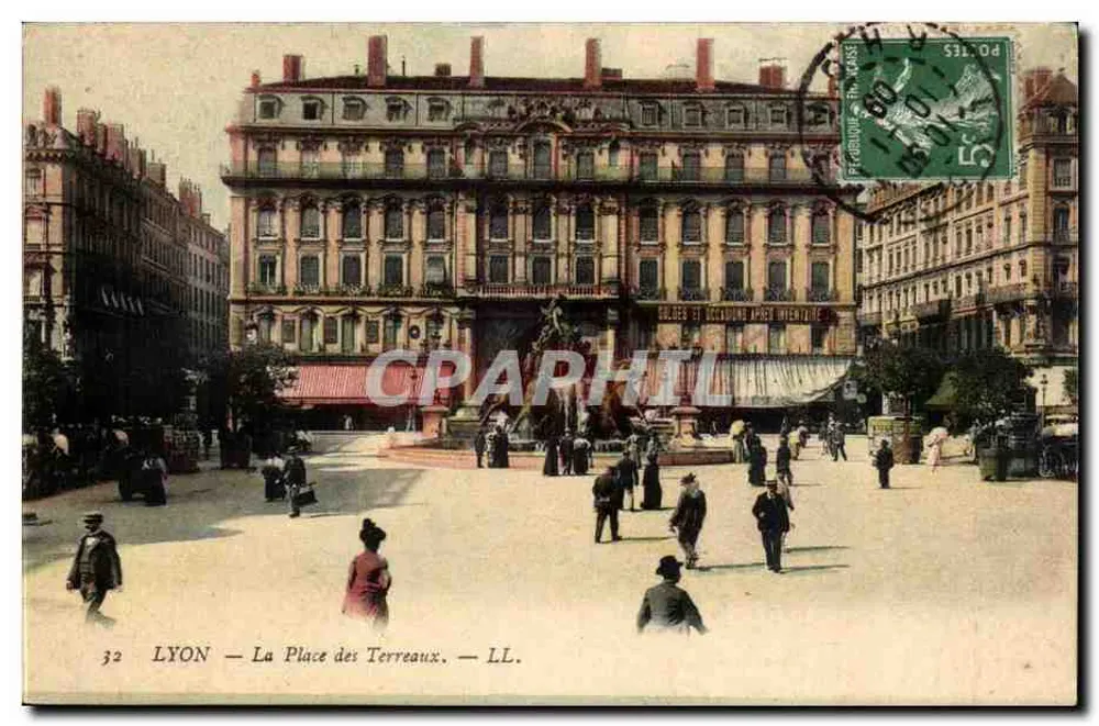 LYON — A Praça dos Terreiros — LL. - Frente