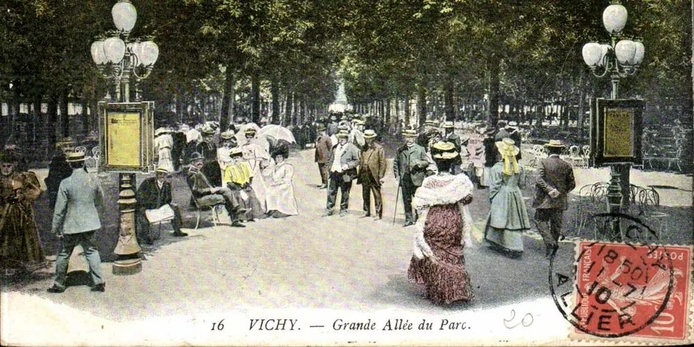 Vichy — Grande Allée du Parc — onbekende uitgever, n° 16 - Voorkant