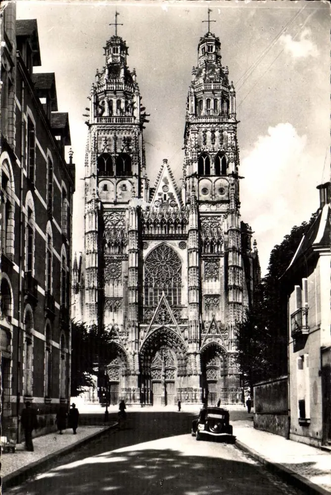 Tours — A Catedral — Editora: Ed. Tournier, n° 9003 - Frente
