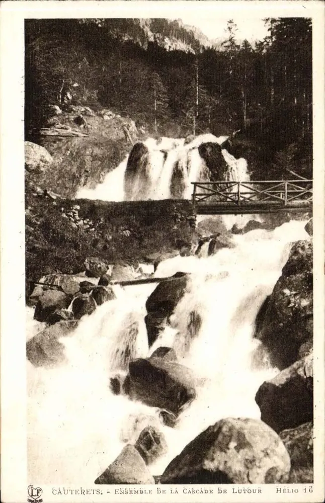 Cauterets - Conjunto da cascata de Lutour - Hélio 16 - Frente