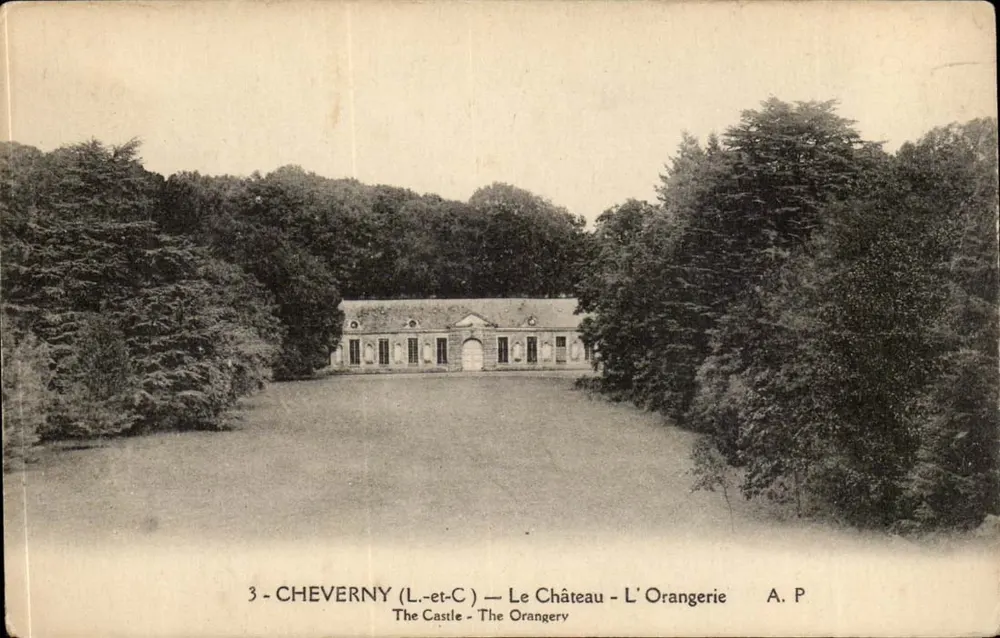 Cheverny (Loir-et-Cher) — O Castelo - A Orangerie — A. P. - Frente
