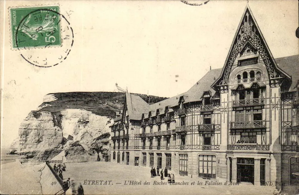 ÉTRETAT — L'Hôtel des Roches Blanches et les Falaises d'Avat — unbekannter Verleger, Seriennummer 40 - Vorderseite