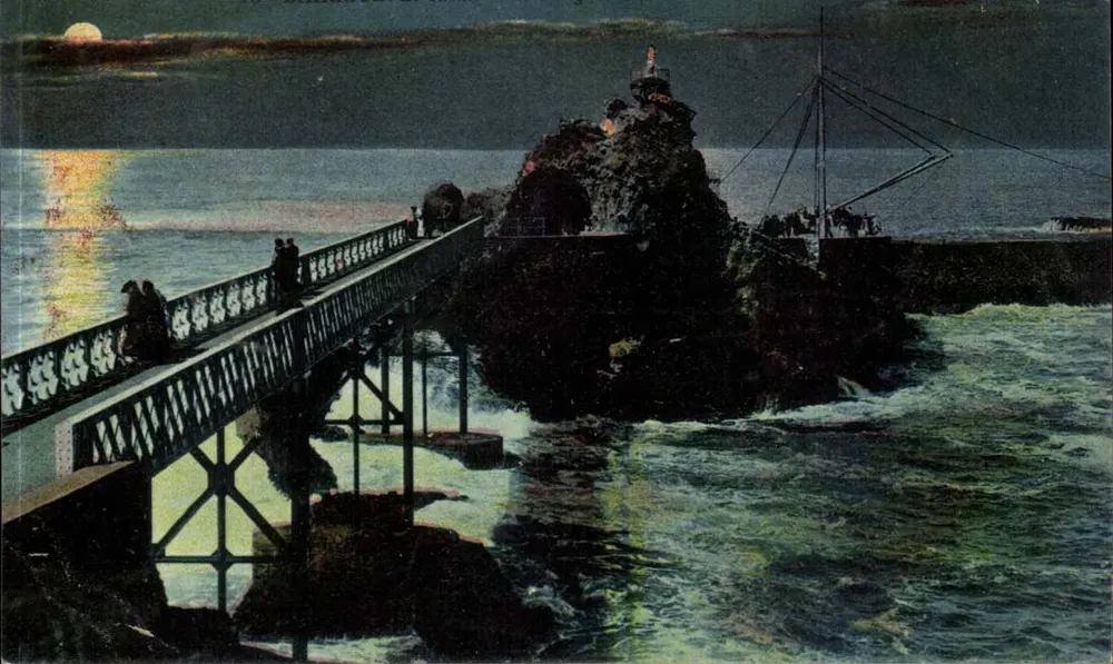 Biarritz — Der Felsen der Jungfrau und die Brücke — 15 - Vorderseite