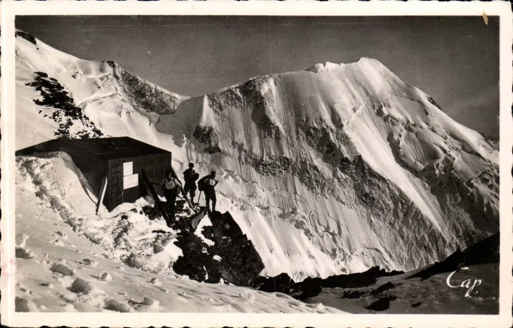 Refúgio da Aiguille du Goûter — Chamonix-Mont-Blanc — editor Réal-Photo, Paris - Frente