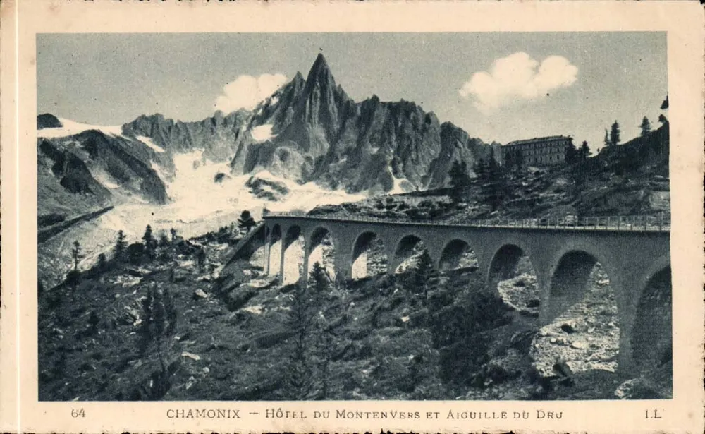 Chamonix — Hotel du Montenvers und Aiguille du Dru — I.L. - Vorderseite