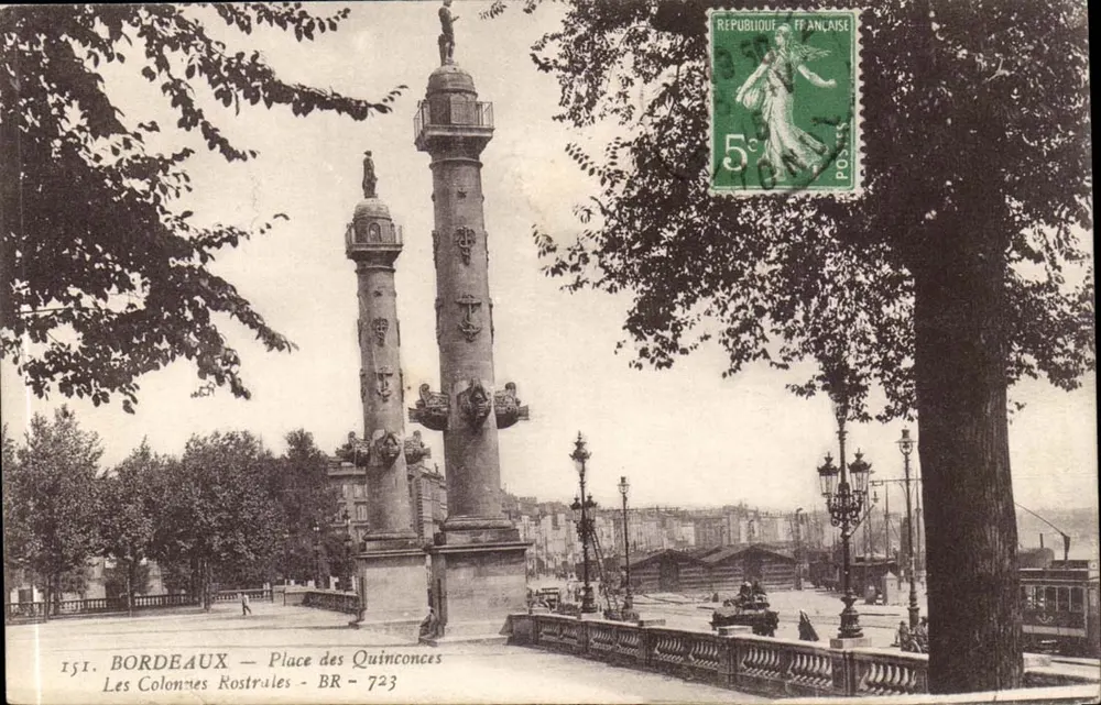 Bordeaux — Place des Quinconces — Die Rostralkolonnaden — BR 723 - Vorderseite