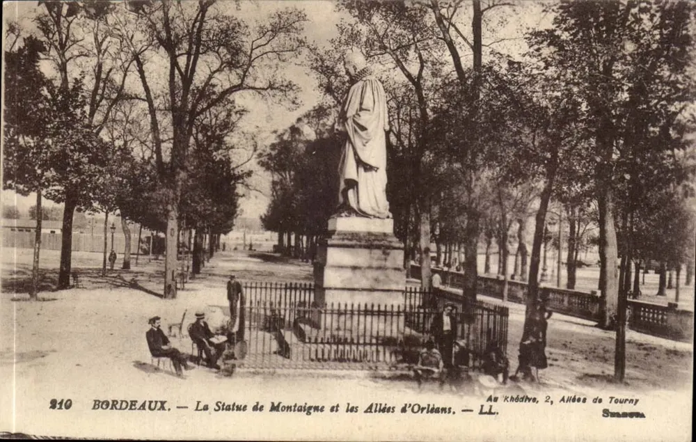 Bordeaux — Die Statue von Montaigne und die Allées d'Orléans — LL. — N° 210 - Vorderseite