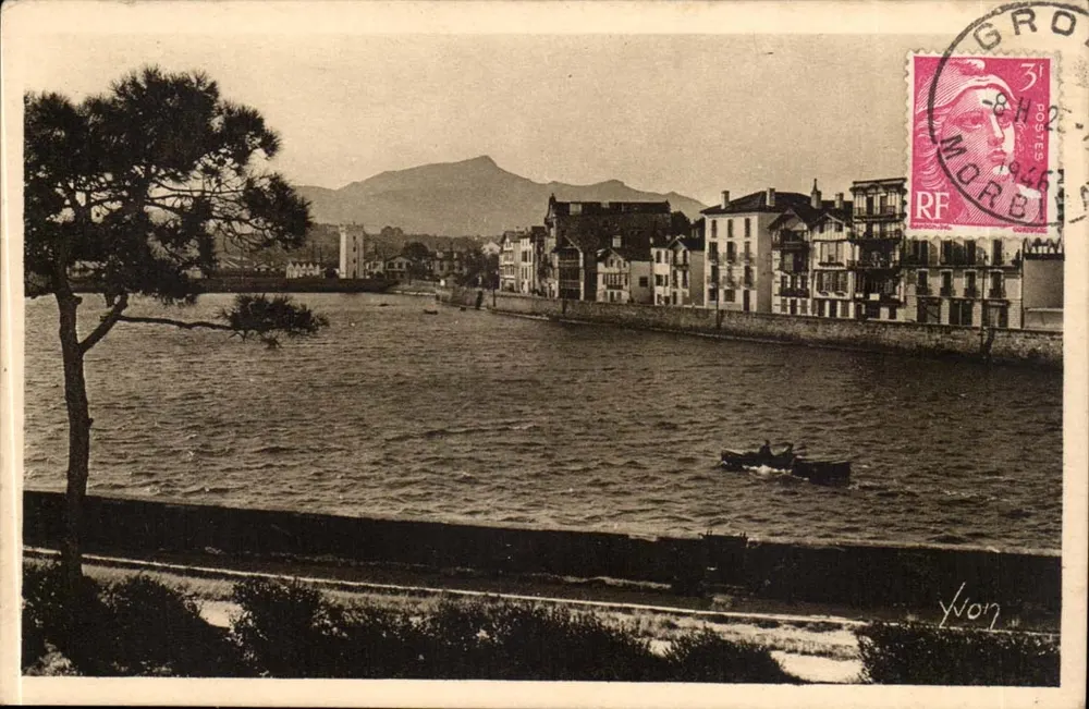 St Jean-de-Luz — Eingang zum Hafen und Kai von Cabouré — Éditions d'art Yvon - Vorderseite