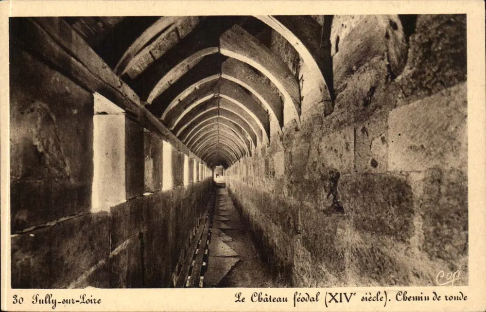 Sully-sur-Loire — Das feudale Schloss (14. Jahrhundert). Gangway — C. G. P. (Verlag) - Vorderseite