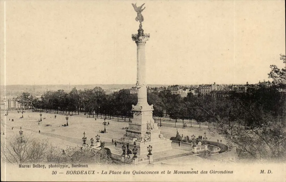 Bordeaux - La Place des Quinconces und das Monument des Girondins — Marcel Delbouy, phototypie, Bordeaux, n°50 - Vorderseite
