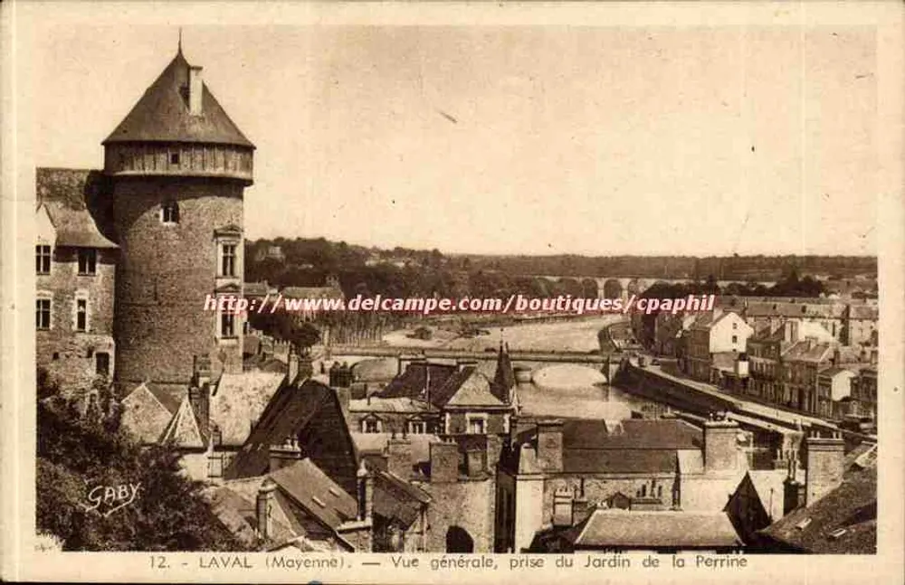 Laval (Mayenne) — Vue générale prise du Jardin de la Perrine — Gaby, n°12 - Recto