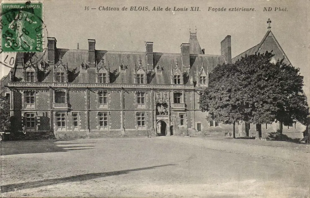 Schloss Blois — Flügel von Louis XII — Außenfassade — ND Phol. - Vorderseite