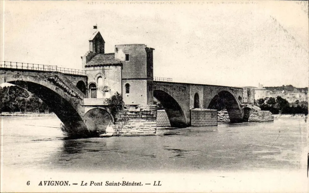 Avignon — O Ponte Saint-Bénézet — LL - Frente